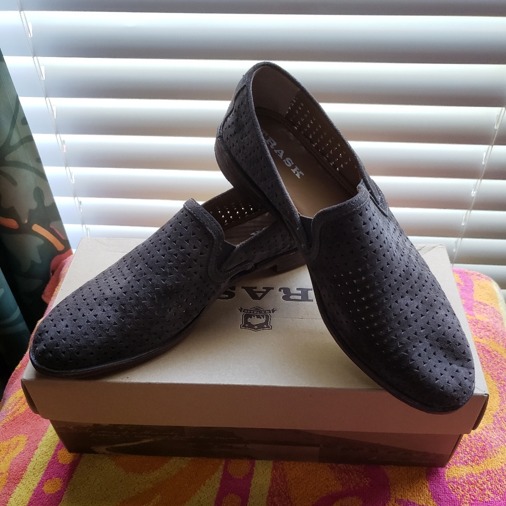 NWOT Trask Ali Perforated Slip on Dark Gray